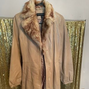 Kenneth Cole leather coat will shearling collar